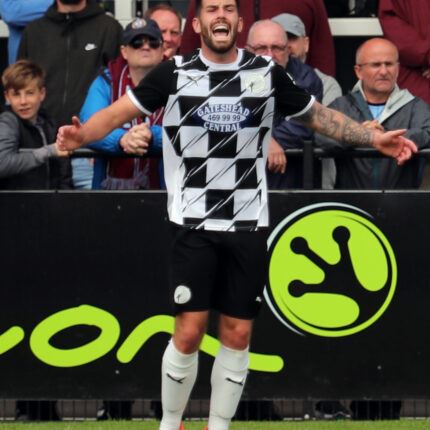 South Shields 2-1 Gateshead