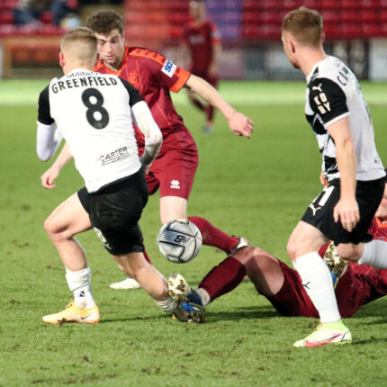 Gateshead 3-0 Blyth Spartans