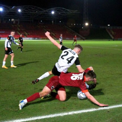 Gateshead 3-0 Blyth Spartans