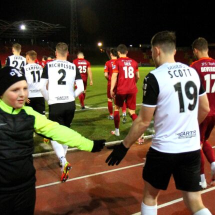 Gateshead 3-0 Blyth Spartans