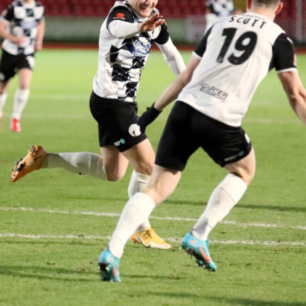 Gateshead 3-0 Blyth Spartans