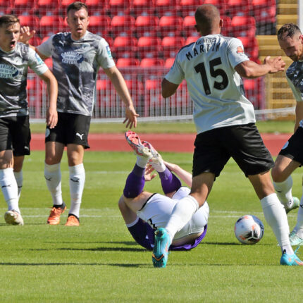 Gateshead 2-2 Barnet