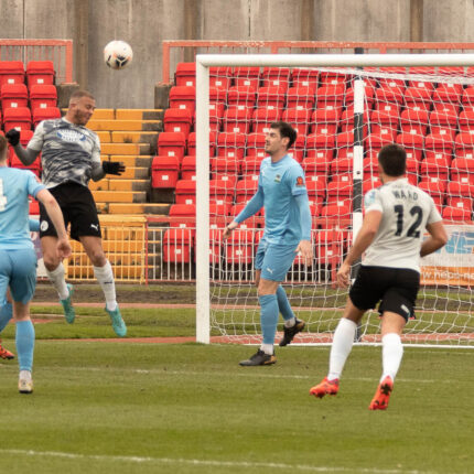 Gateshead 0-0 Farsley Celtic (4-2 pens)