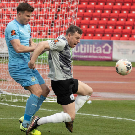 Gateshead 0-0 Farsley Celtic (4-2 pens)