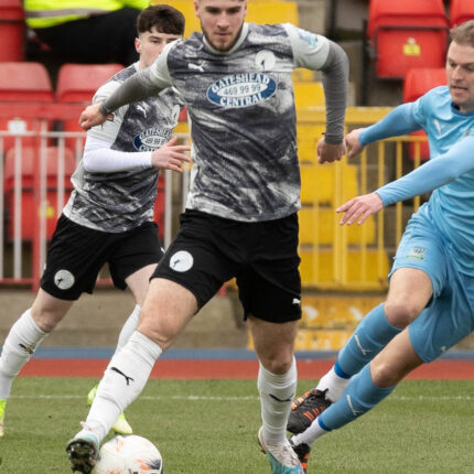 Gateshead 0-0 Farsley Celtic (4-2 pens)