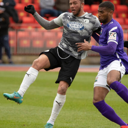 Gateshead 3-3 Barnet (4-1 pens)