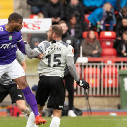Gateshead 3-3 Barnet (4-1 pens)