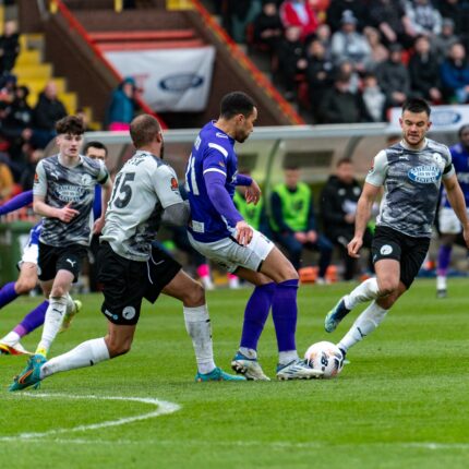 Gateshead 3-3 Barnet (4-1 pens)