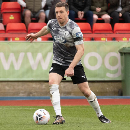 Gateshead 3-3 Barnet (4-1 pens)