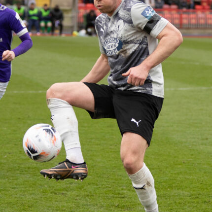 Gateshead 3-3 Barnet (4-1 pens)