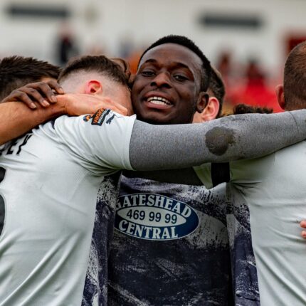 Gateshead 3-3 Barnet (4-1 pens)