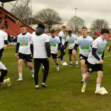 Gateshead 3-3 Barnet (4-1 pens)