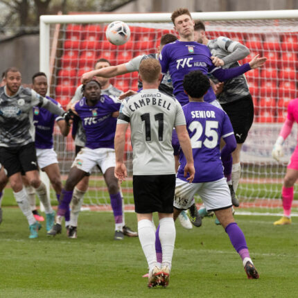 Gateshead 3-3 Barnet (4-1 pens)