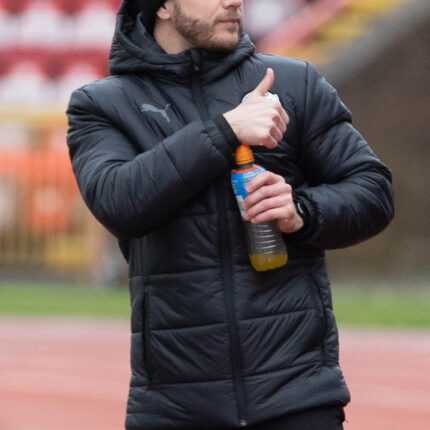 Gateshead 3-3 Barnet (4-1 pens)