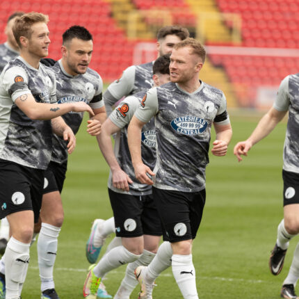 Gateshead 3-3 Barnet (4-1 pens)