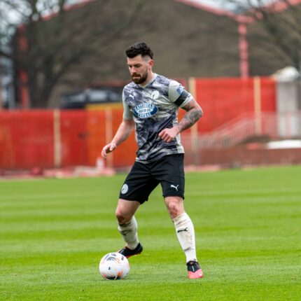 Gateshead 3-3 Barnet (4-1 pens)