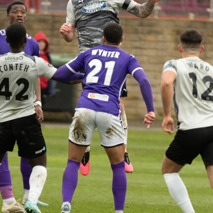 Gateshead 3-3 Barnet (4-1 pens)