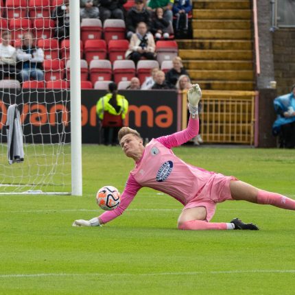 Gateshead 2-3 Newcastle United