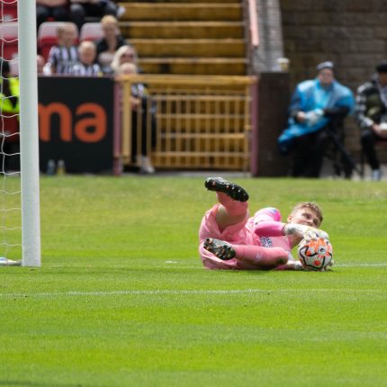 Gateshead 2-3 Newcastle United