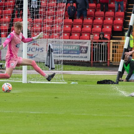 Gateshead 2-3 Newcastle United