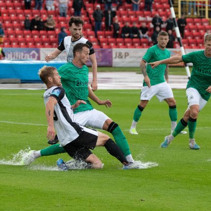 Gateshead 2-3 Newcastle United