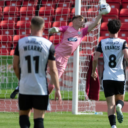 Gateshead 1-3 Woking