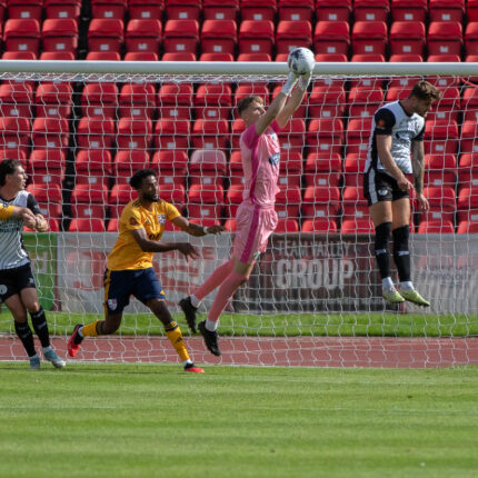 Gateshead 1-3 Woking