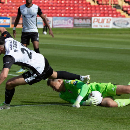 Gateshead 1-3 Woking