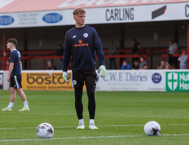 Harrison Bond joins Whitley Bay on loan