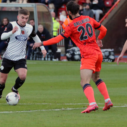 Gateshead 6-0 Dorking Wanderers