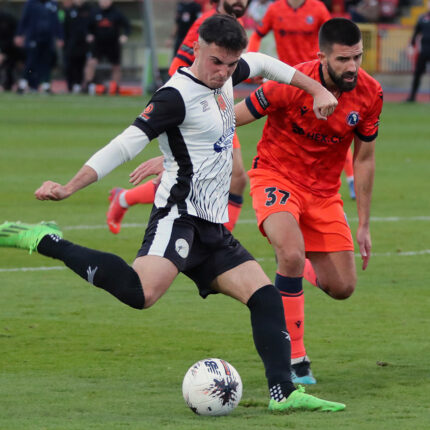 Gateshead 6-0 Dorking Wanderers