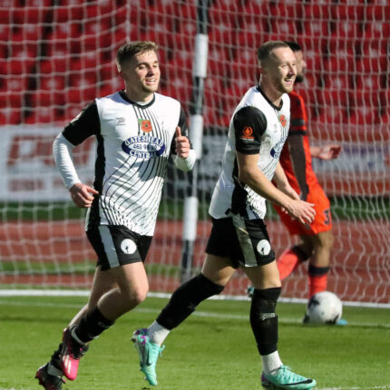Gateshead 6-0 Dorking Wanderers