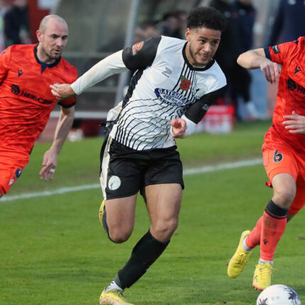 Gateshead 6-0 Dorking Wanderers