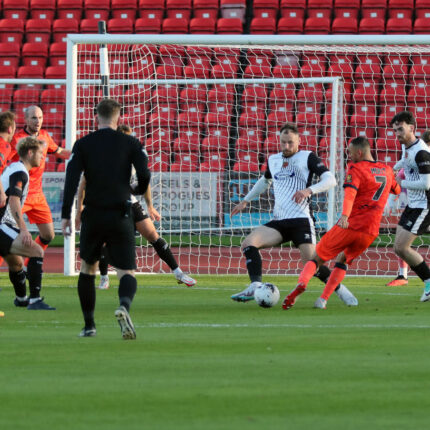 Gateshead 6-0 Dorking Wanderers