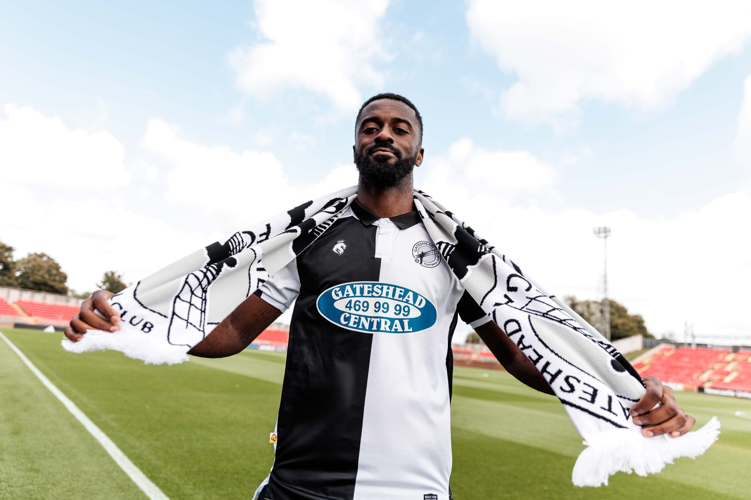 Jordy Hiwula refuerza al Gateshead FC